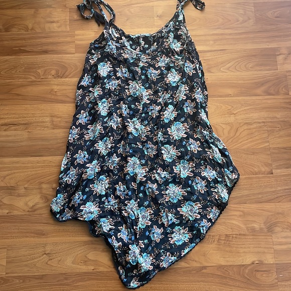 Volcom Floral Sundress - Picture 2 of 4